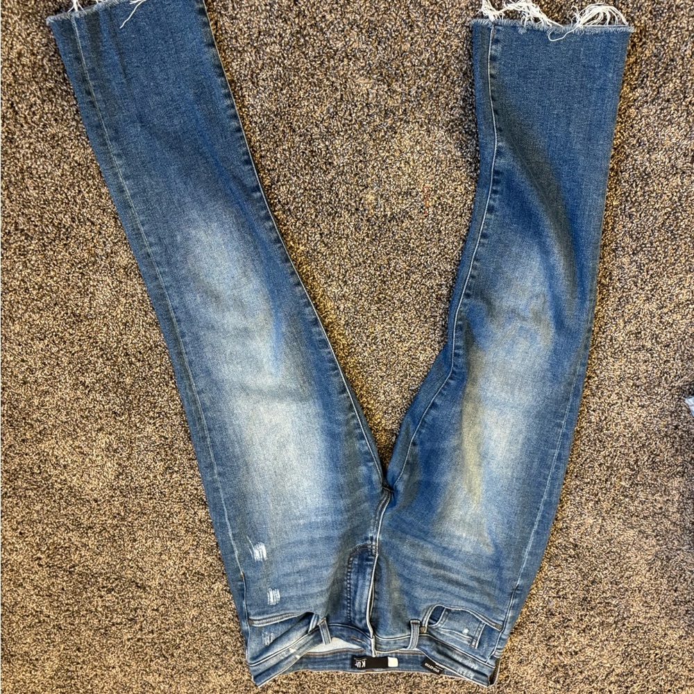 Kut from the Kloth Classic Blue Straight Leg Jeans